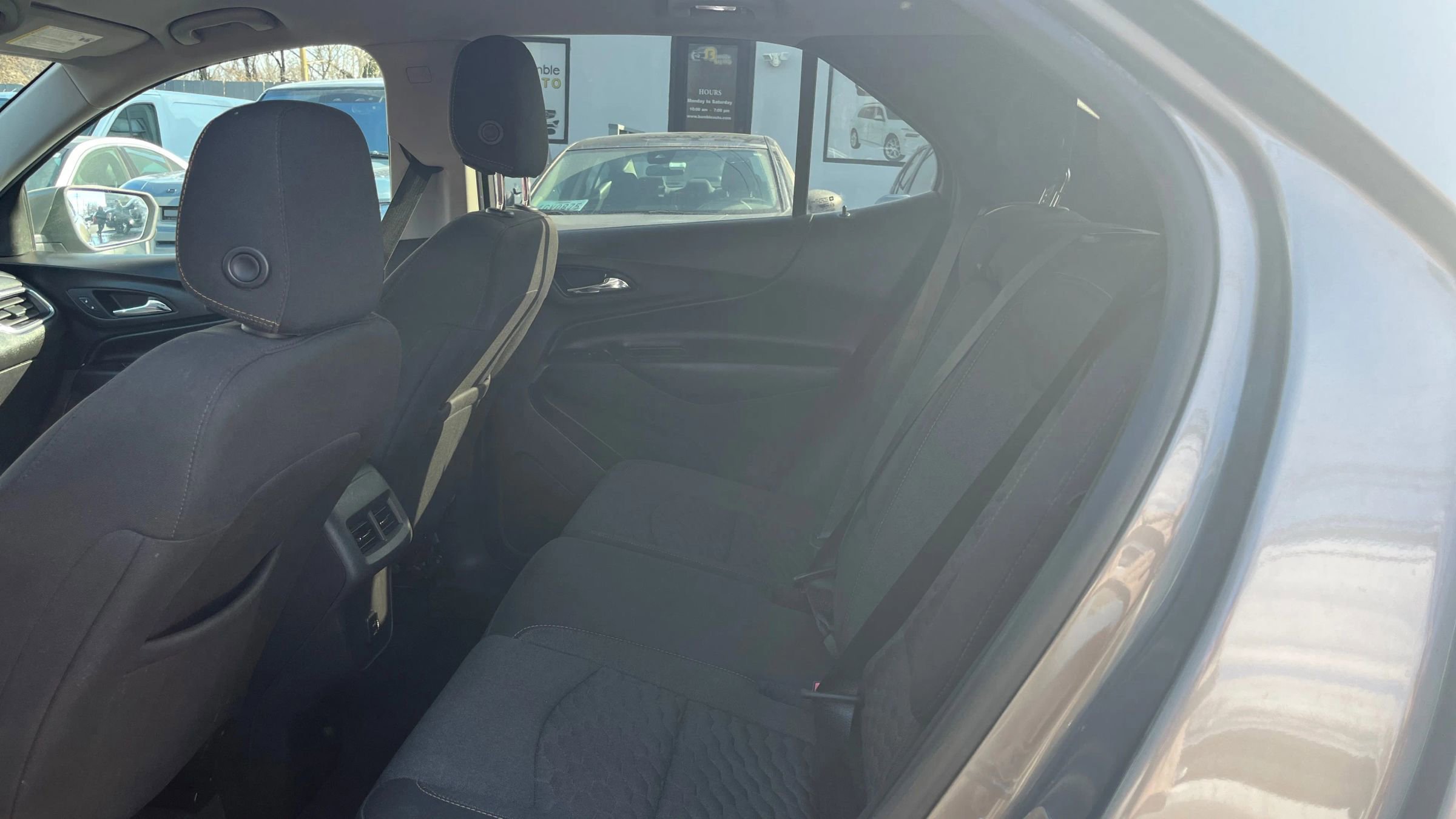 Used 2019 Chevrolet Equinox LT FWD image 10