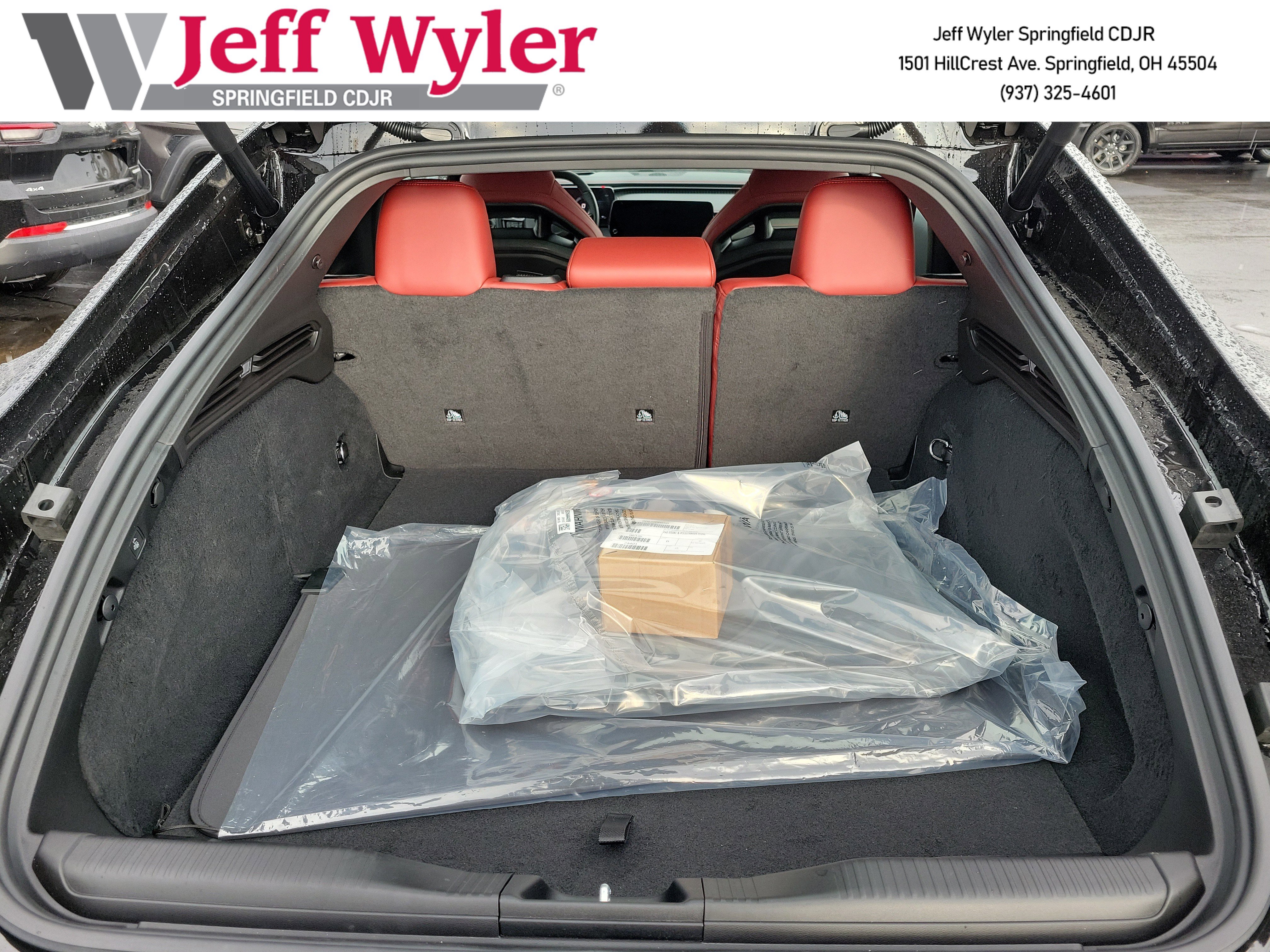 New 2026 Dodge Charger Daytona Scat Pack image 5