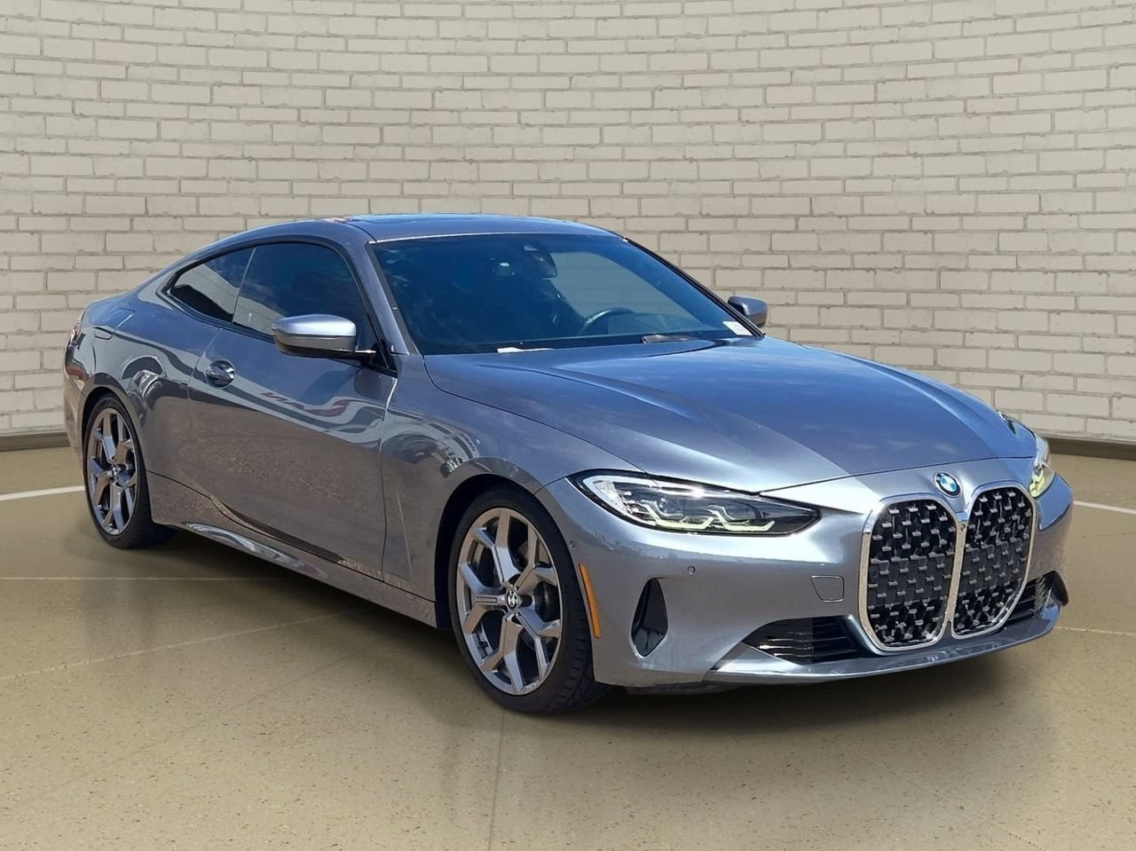 Used 2021 BMW 430i Coupe w/ Parking Assistance Package RWD image 3