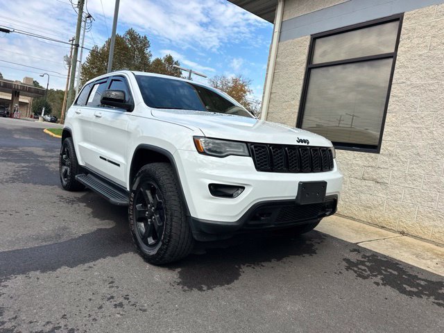 Used 2020 Jeep Grand Cherokee Laredo AWD/4WD image 23