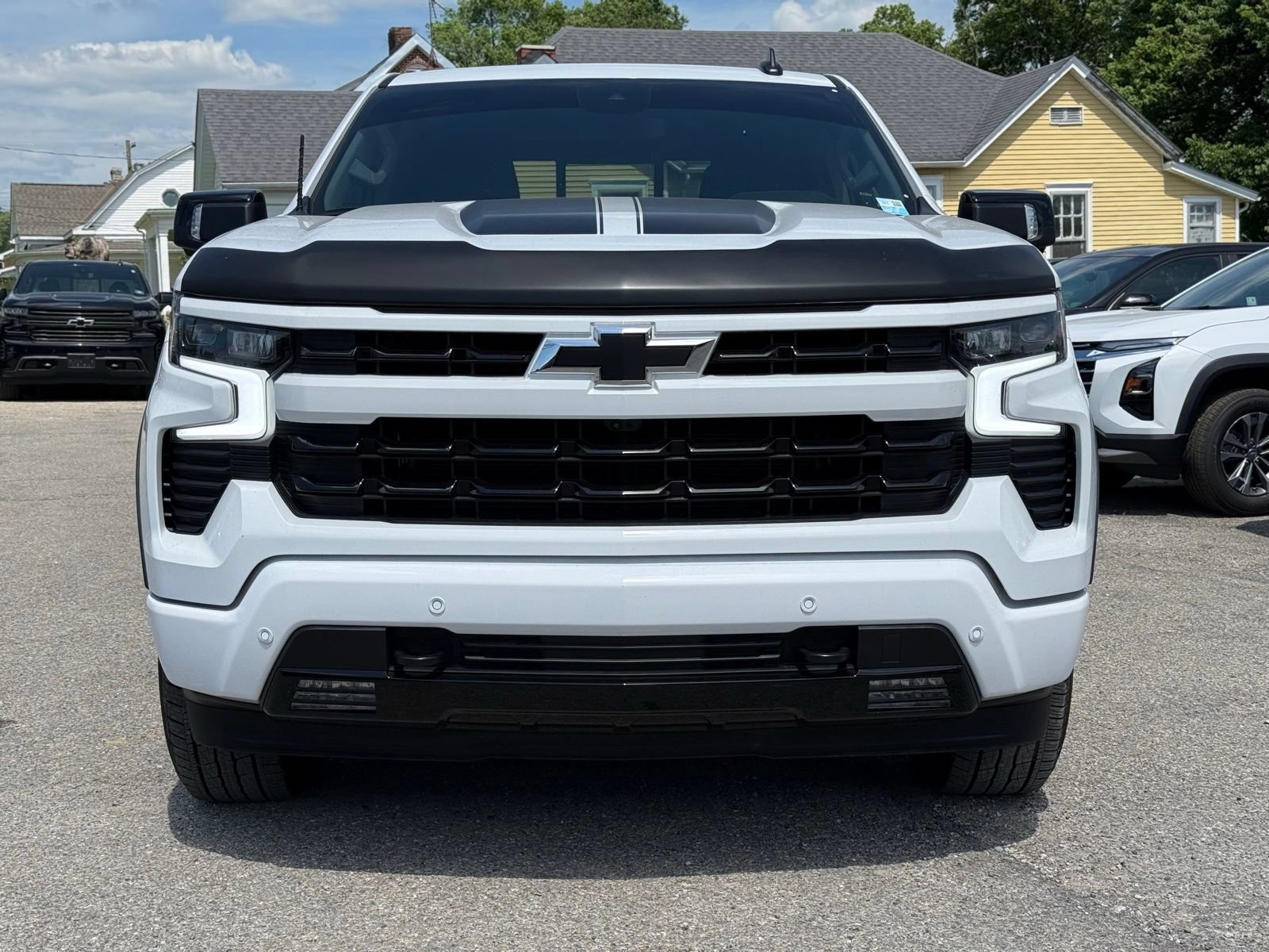 Used 2025 Chevrolet Silverado 1500 RST w/ Rally Edition AWD/4WD image 10