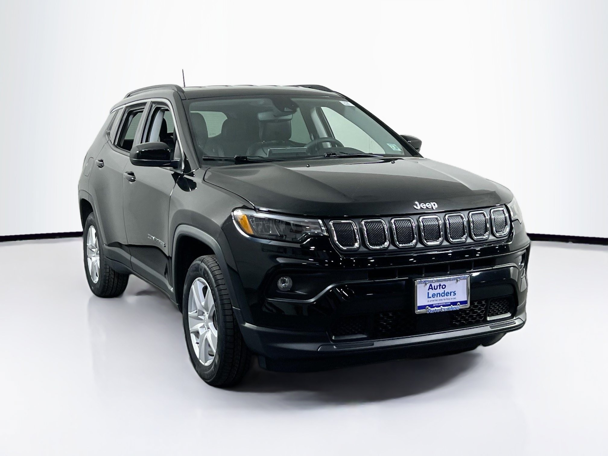 Used 2022 Jeep Compass Latitude AWD/4WD image 3