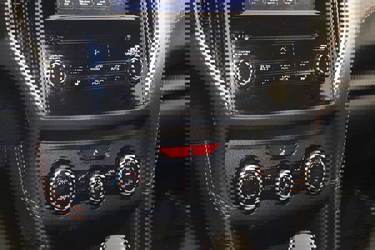 Used 2023 Subaru Crosstrek 2.0i Premium image 23