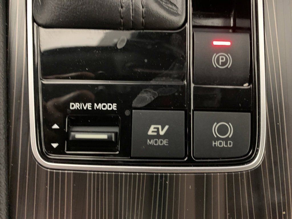 Used 2021 Toyota Sienna Platinum image 14