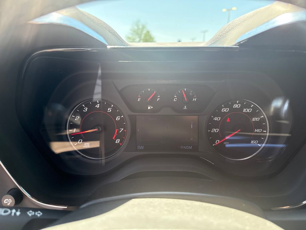 Used 2022 Chevrolet Camaro LT RWD image 22