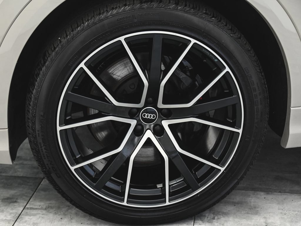Used 2021 Audi SQ8 Prestige w/ Prestige Package AWD/4WD image 7