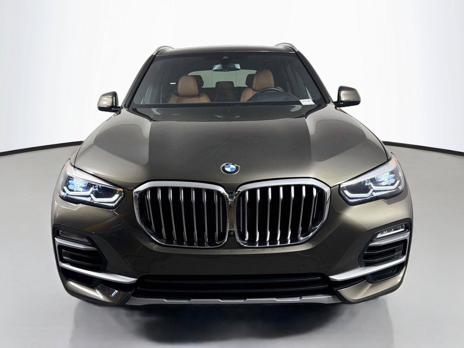 Used 2021 BMW X5 xDrive40i w/ Premium Package 2 AWD/4WD image 2