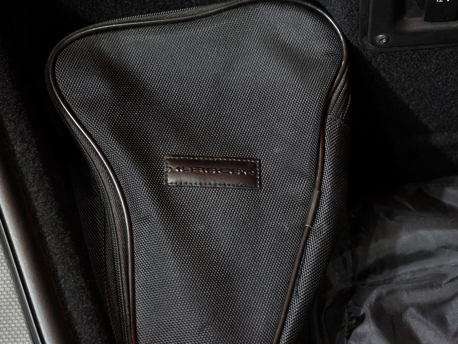 Used 2020 Lamborghini Huracan EVO image 31