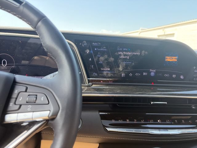 Used 2024 Cadillac Escalade Premium Luxury w/ Performance Package AWD/4WD image 34