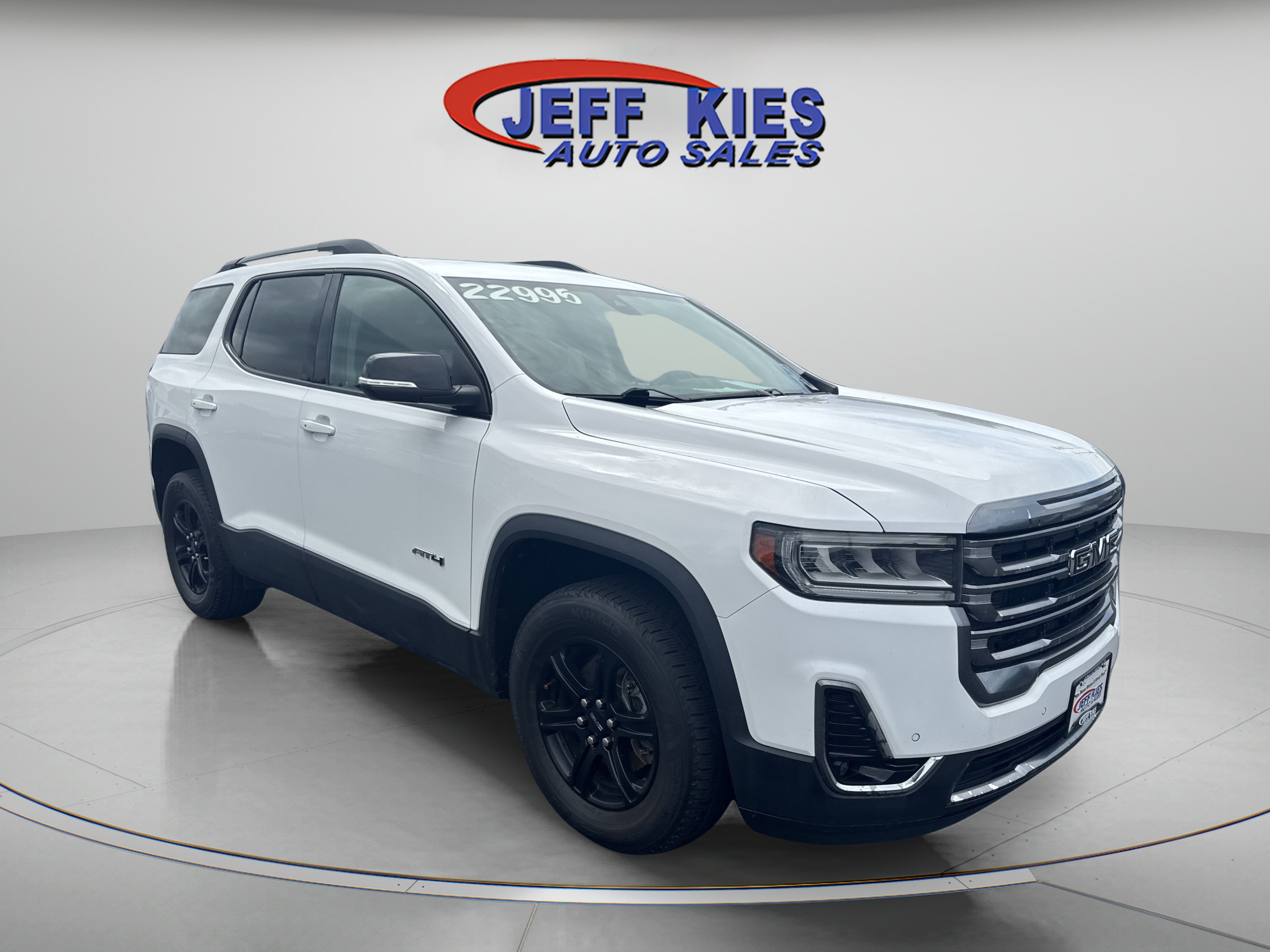Used 2021 GMC Acadia AT4 w/ Trailering Package AWD/4WD image 3