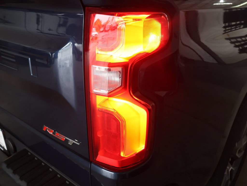 Used 2020 Chevrolet Silverado 1500 RST w/ Z71 Off-Road Package AWD/4WD image 31
