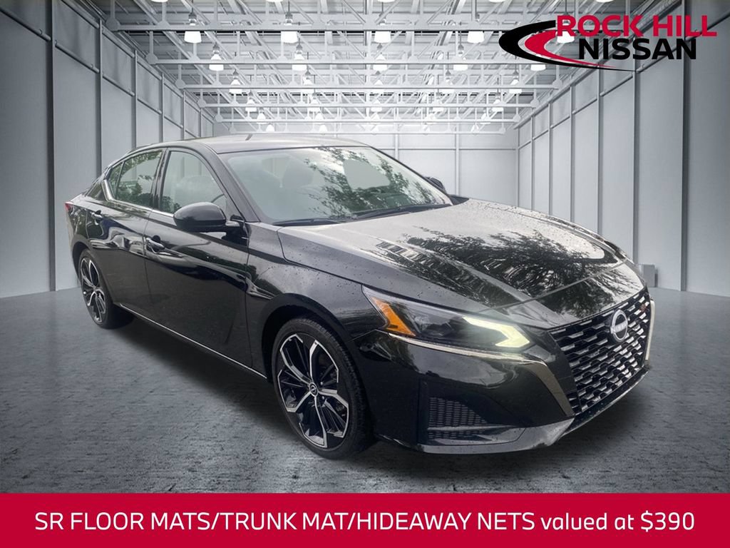 Certified 2025 Nissan Altima 2.5 SR FWD image 1