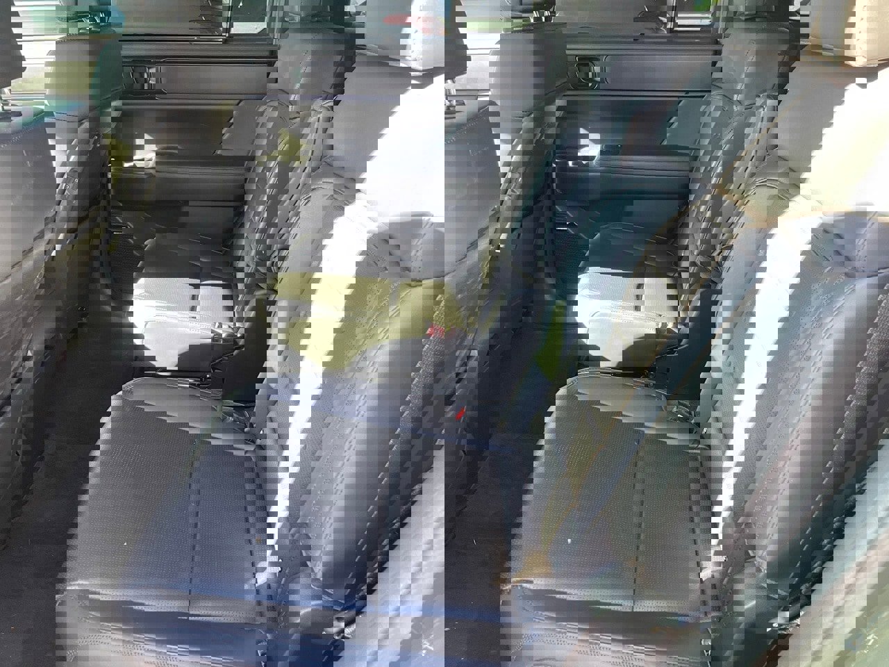 Used 2024 Hyundai Santa Fe Calligraphy image 9