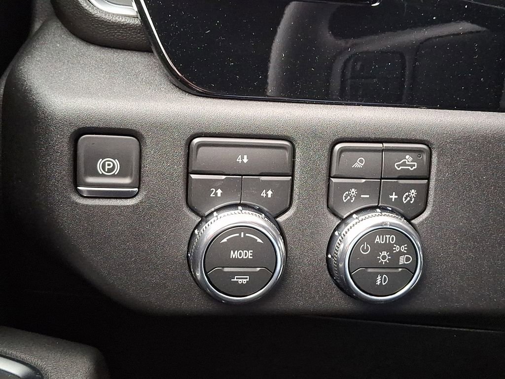 New 2026 GMC Sierra 2500 SLE w/ SLE Value Package; image 14