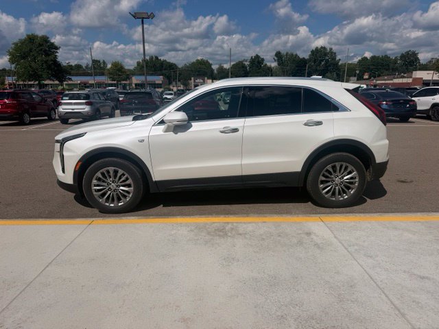 Certified 2024 Cadillac XT4 Premium Luxury AWD/4WD image 9