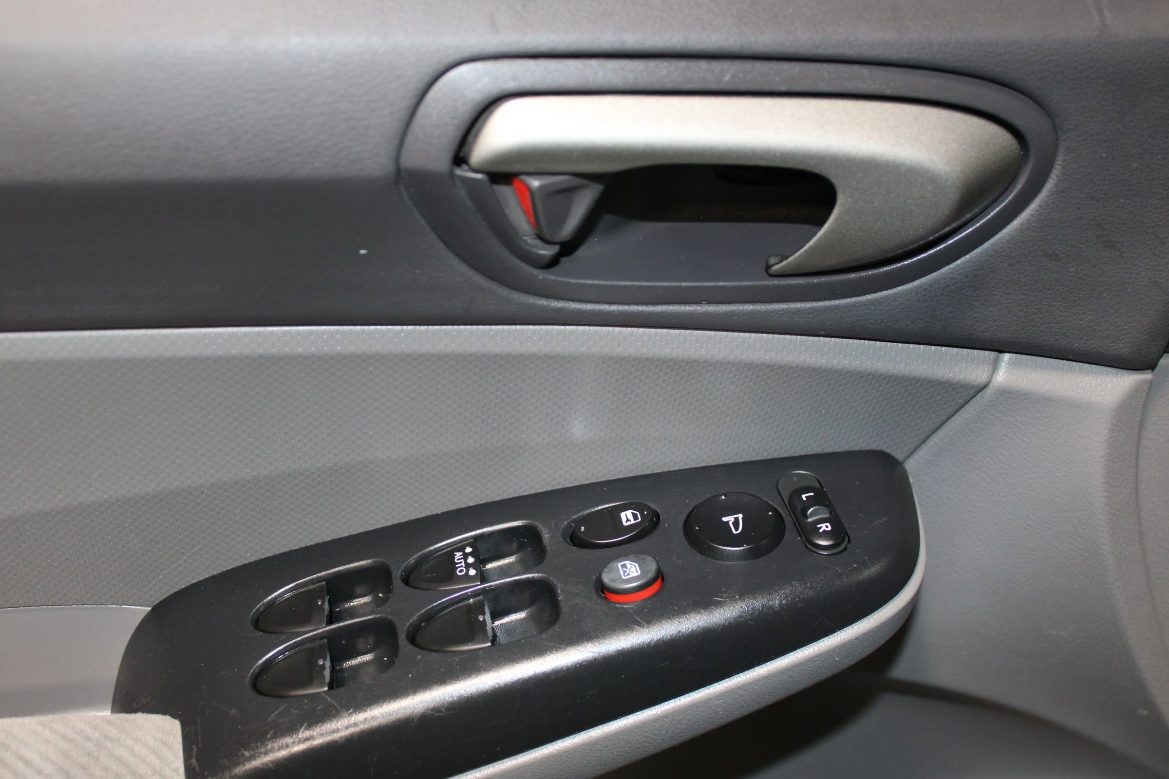 Used 2010 Honda Civic LX image 9
