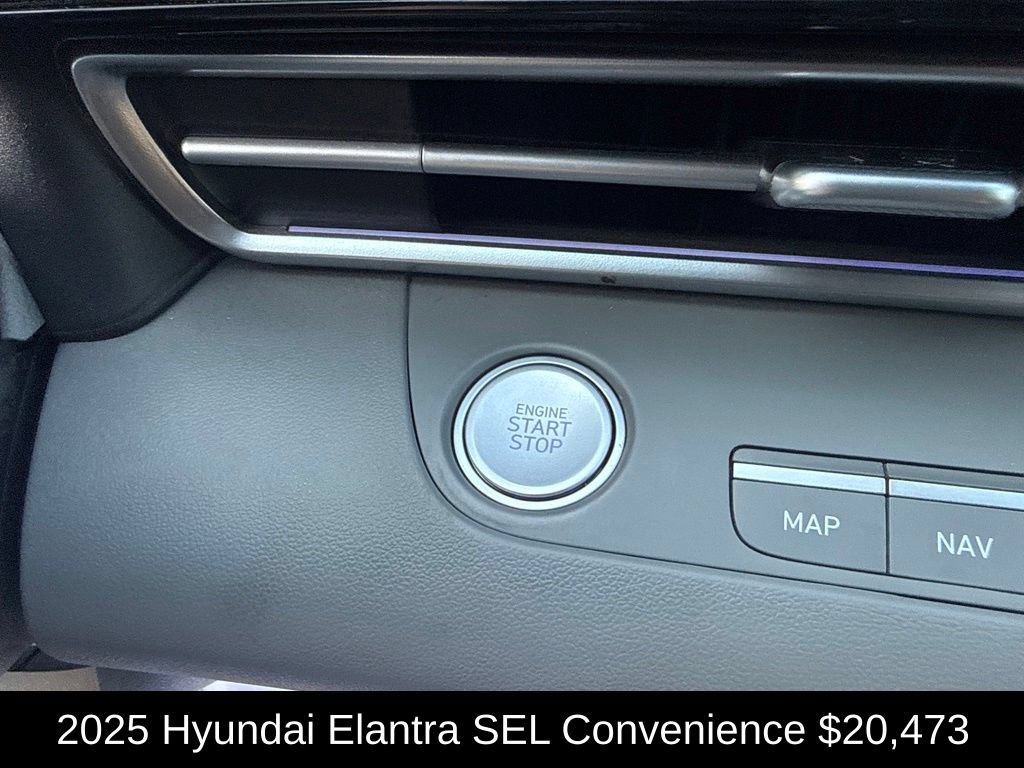 Used 2025 Hyundai Elantra SEL FWD image 24