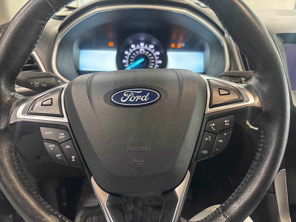 Used 2019 Ford Edge SEL w/ Equipment Group 201A FWD image 34