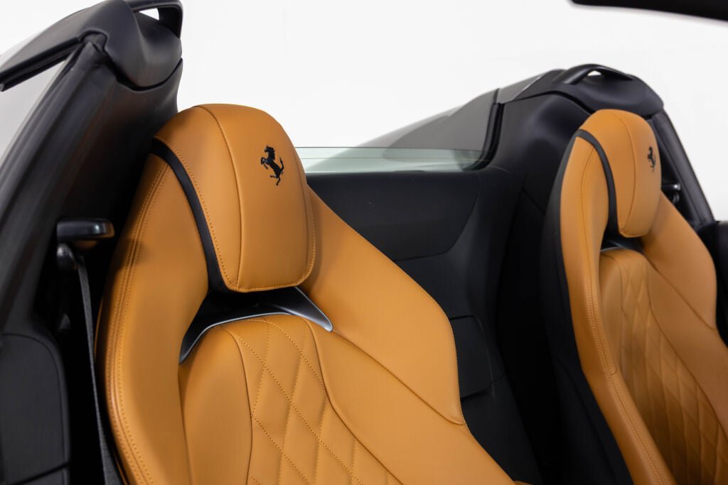 Used 2023 Ferrari 812 GTS RWD image 30