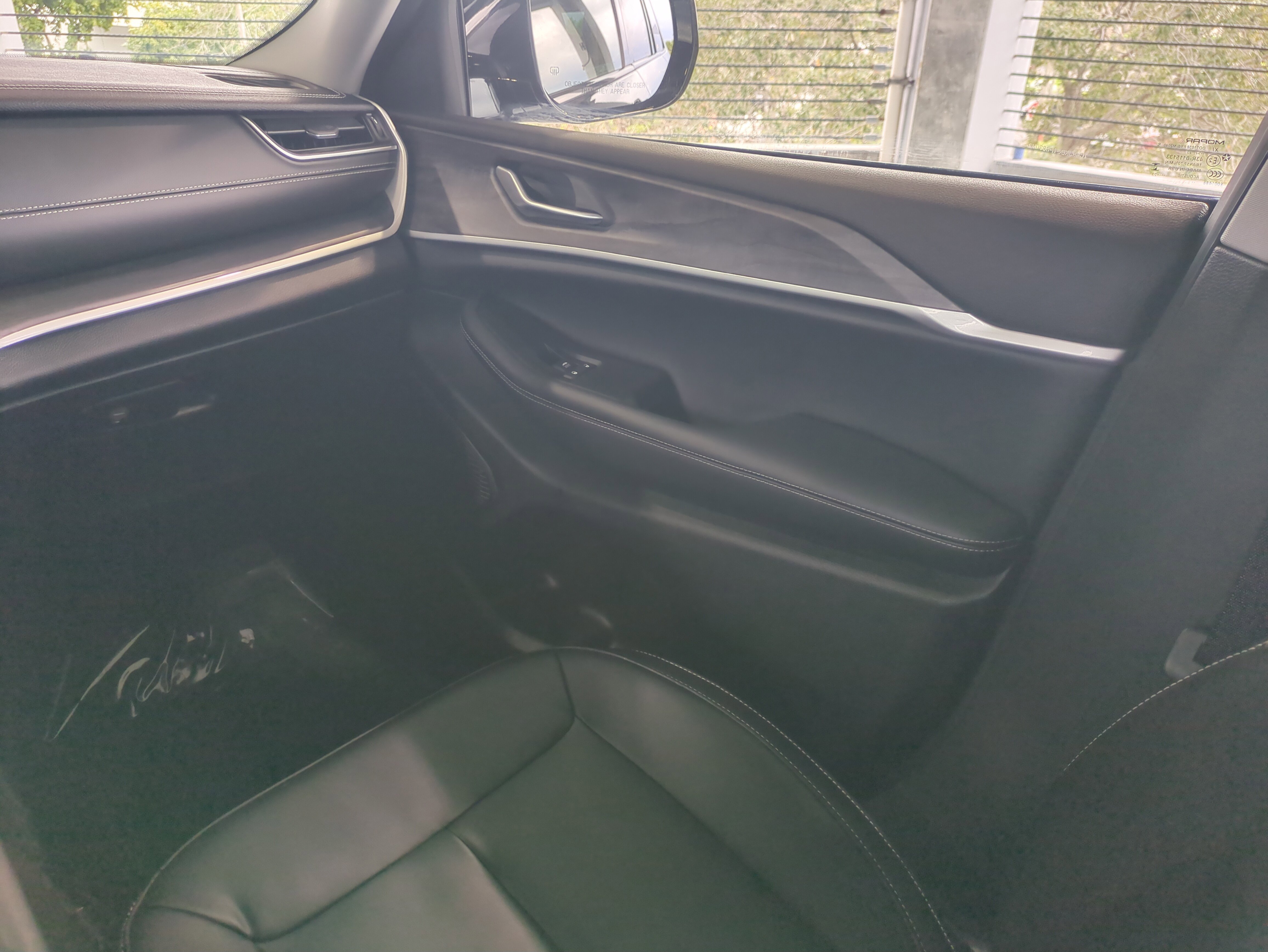 Certified 2023 Jeep Grand Cherokee L Limited image 18