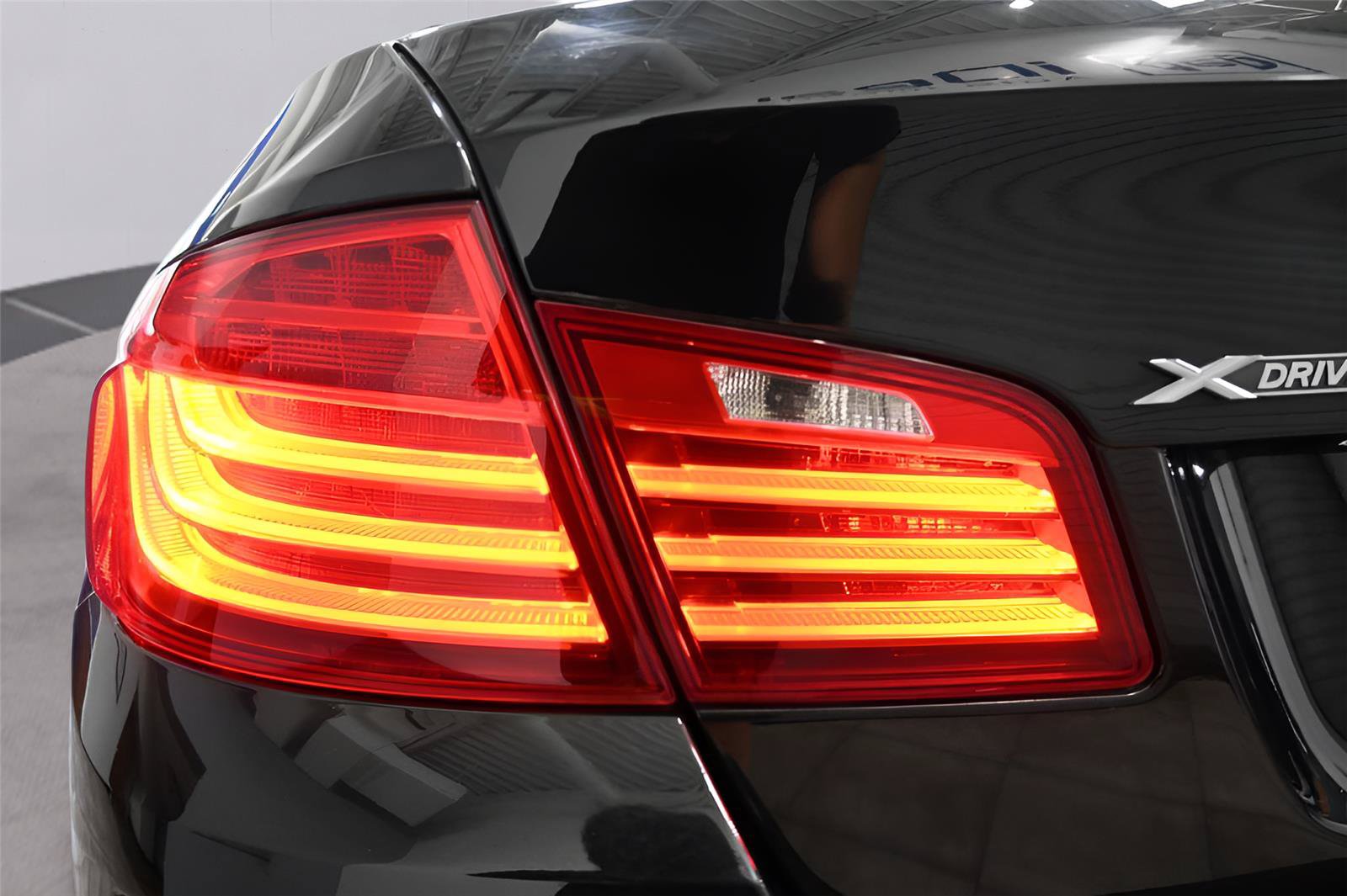 Used 2015 BMW 528i xDrive Sedan AWD/4WD image 34