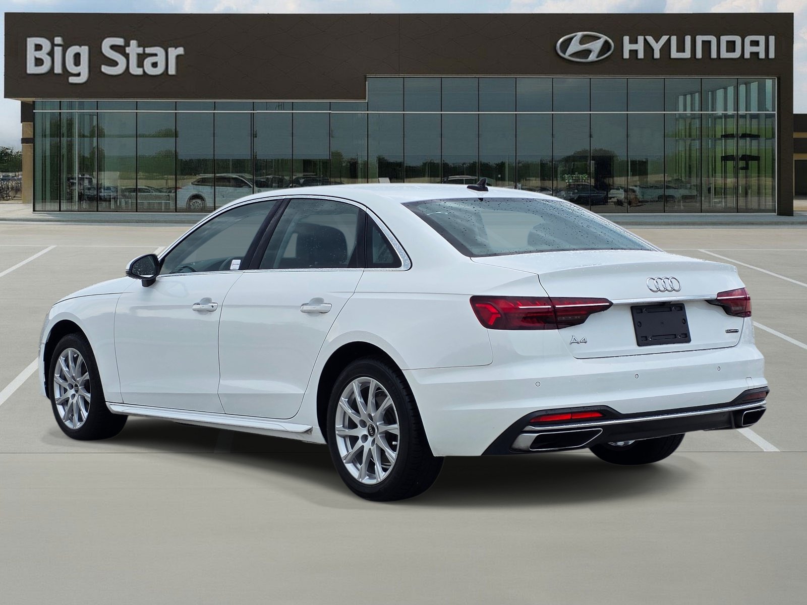 Used 2023 Audi A4 2.0T Premium w/ Convenience Package AWD/4WD image 3