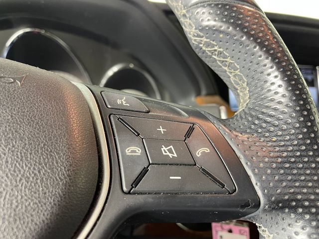 Used 2013 Mercedes-Benz GLK 350 4MATIC image 10