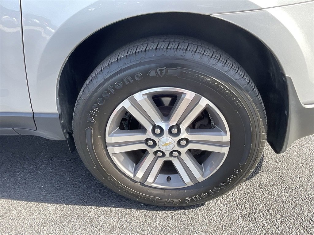Used 2017 Chevrolet Traverse LT image 8