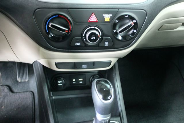 Used 2021 Hyundai Accent SEL image 18