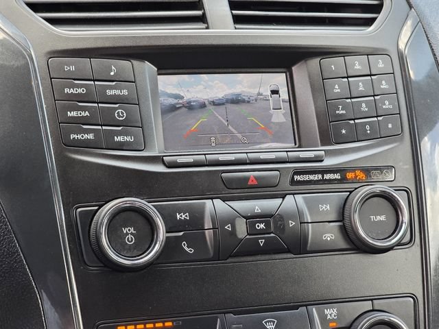 Used 2018 Ford Explorer XLT FWD image 11
