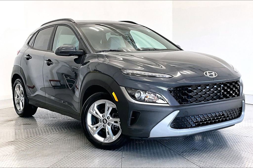Certified 2023 Hyundai Kona SEL w/ Convenience Package FWD image 11