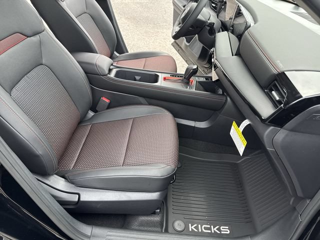 New 2026 Nissan Kicks SR FWD image 10