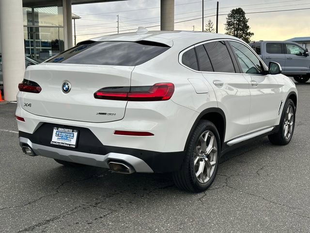 Used 2025 BMW X4 xDrive30i AWD/4WD image 2