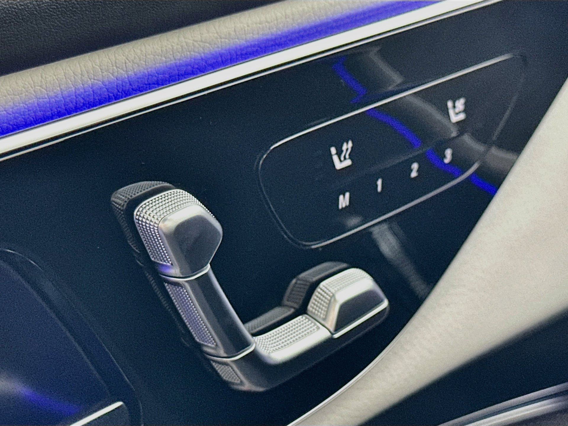 New 2027 Mercedes-Benz GLC 300 4MATIC image 22