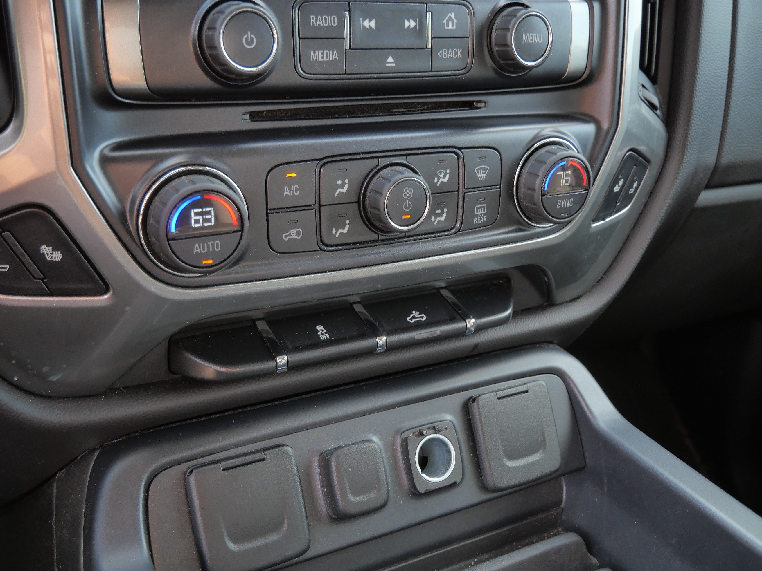 Used 2016 Chevrolet Silverado 1500 LT w/ All Star Edition AWD/4WD image 23