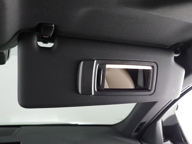 Used 2025 BMW i5 eDrive40i w/ M Sport Package image 77