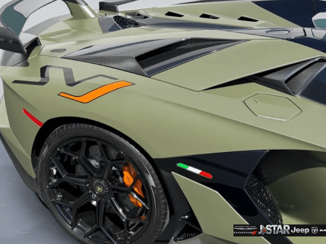 Used 2021 Lamborghini Aventador SVJ AWD/4WD image 32