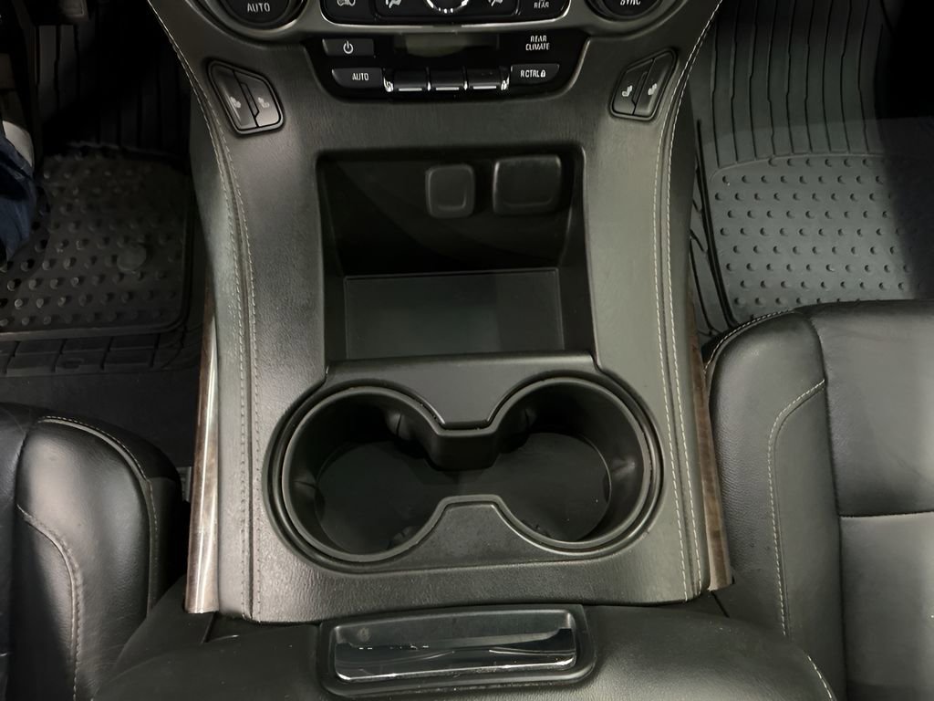 Used 2019 Chevrolet Suburban LT image 23