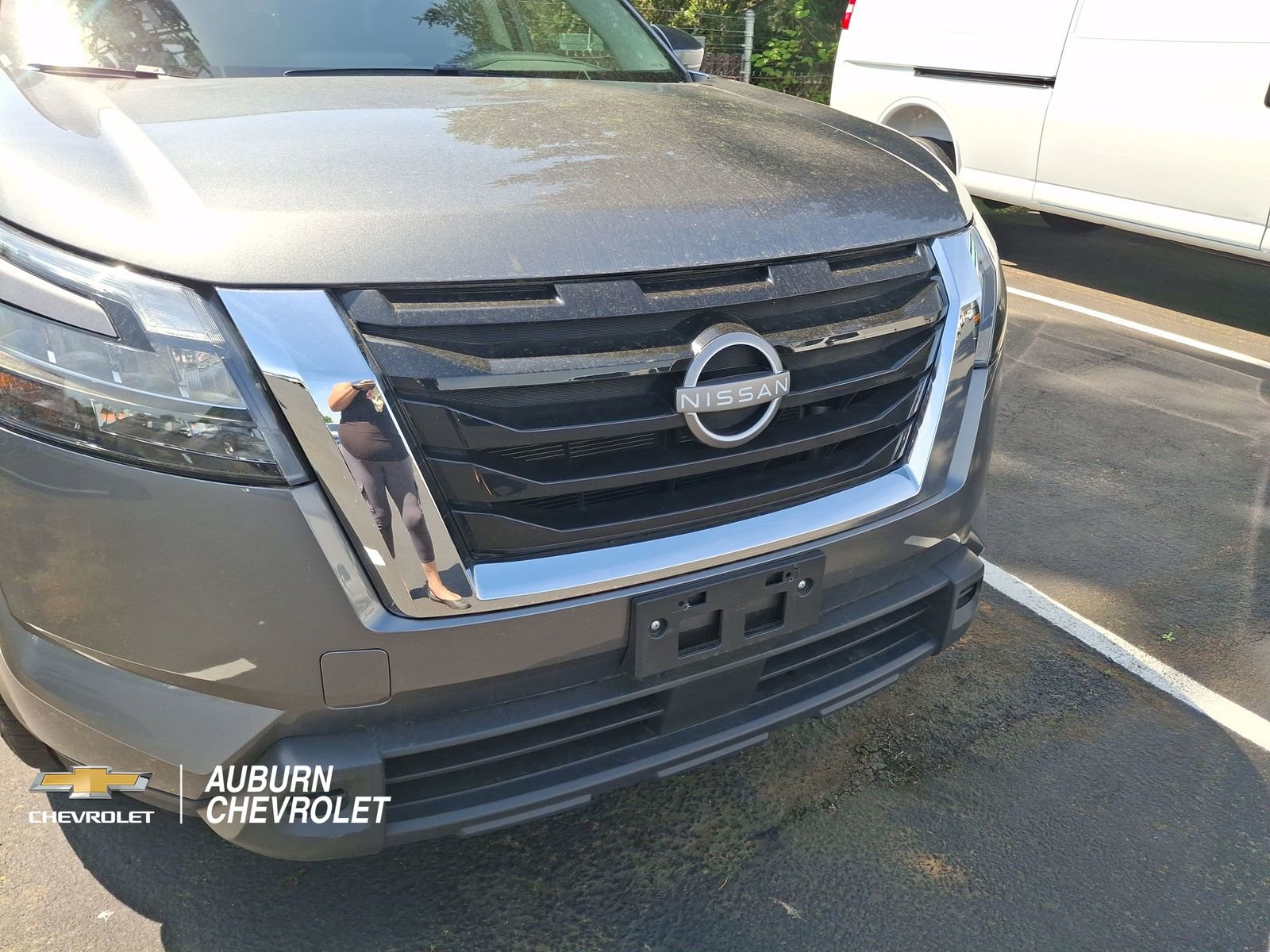 Used 2025 Nissan Pathfinder SV FWD image 6