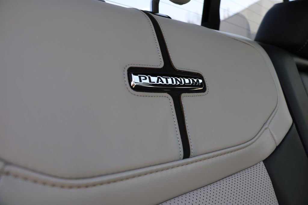 Used 2023 Ford F150 Lightning Platinum image 23