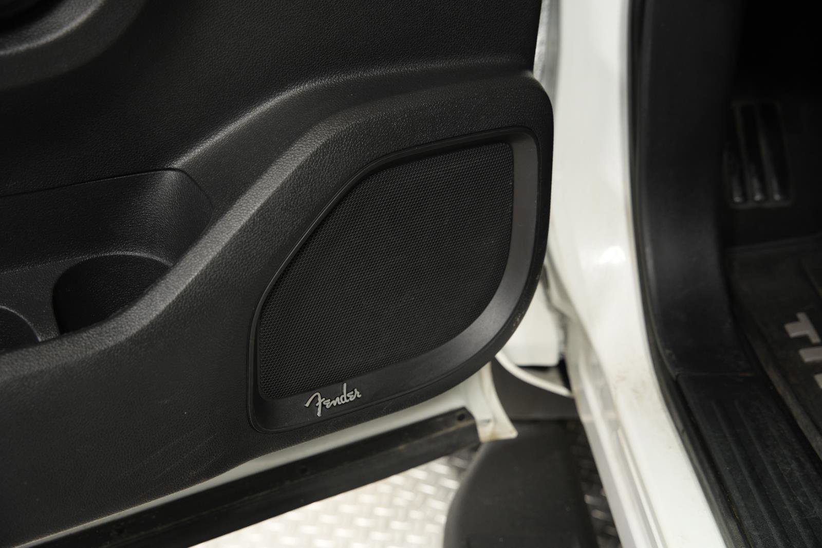 Used 2020 Nissan Titan PRO-4X w/ Pro-4x Utility Package image 25