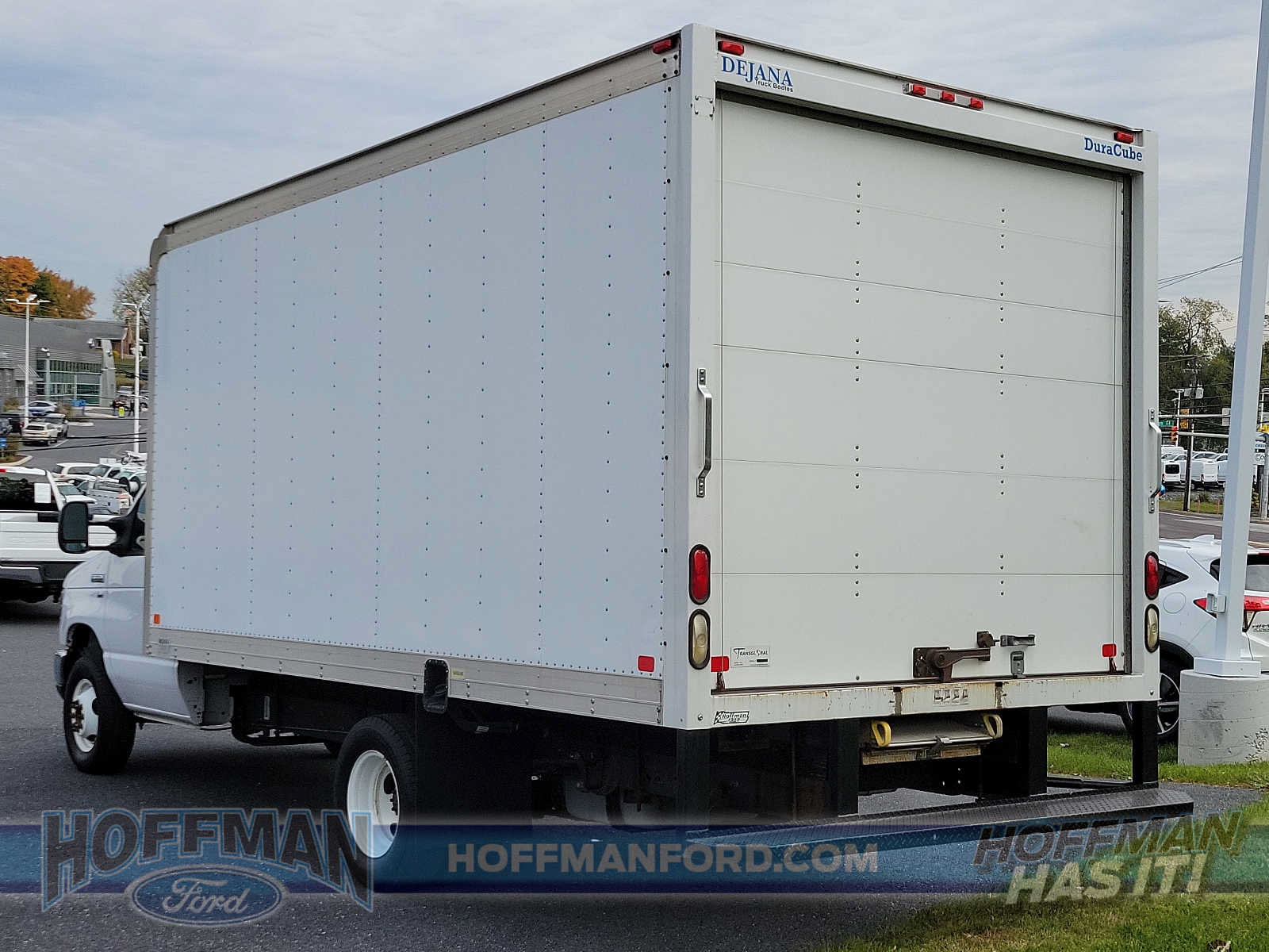 Used 2017 Ford E-350 and Econoline 350 Super Duty w/ Power Windows & Locks Group RWD image 3