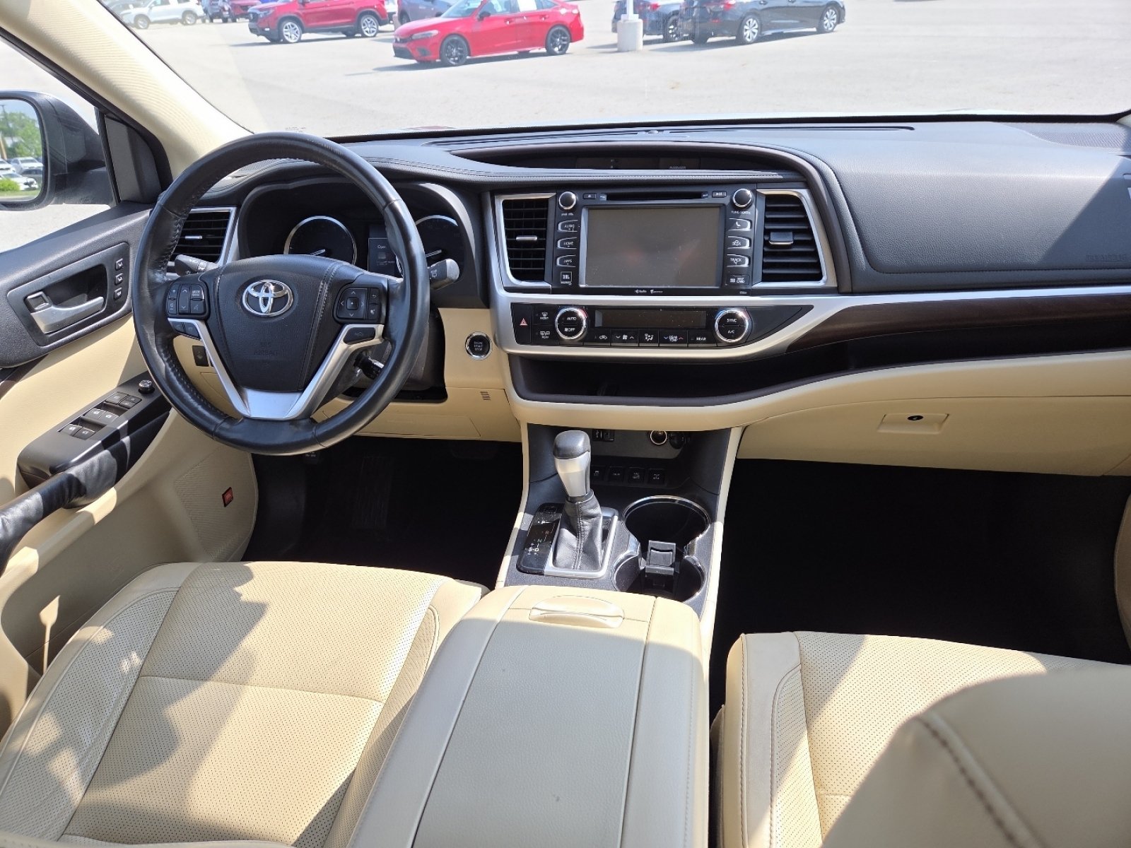 Used 2015 Toyota Highlander Limited Platinum AWD/4WD image 23