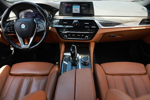 Used 2018 BMW 540i RWD image 24