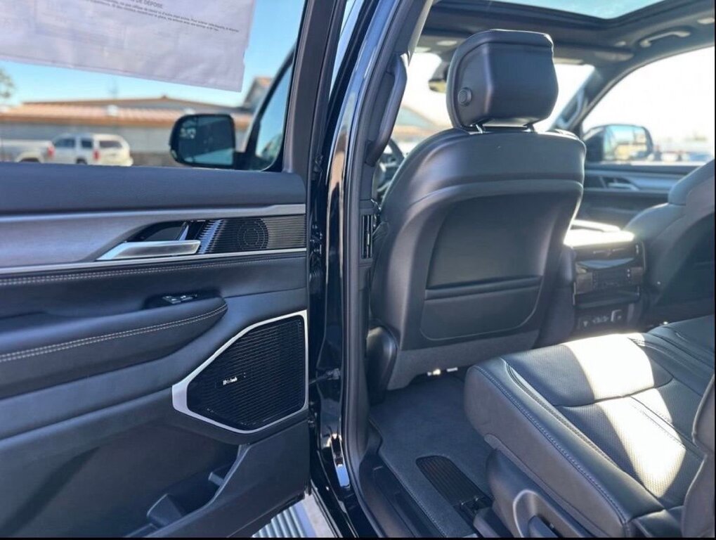 New 2026 Jeep Grand Wagoneer Limited image 13