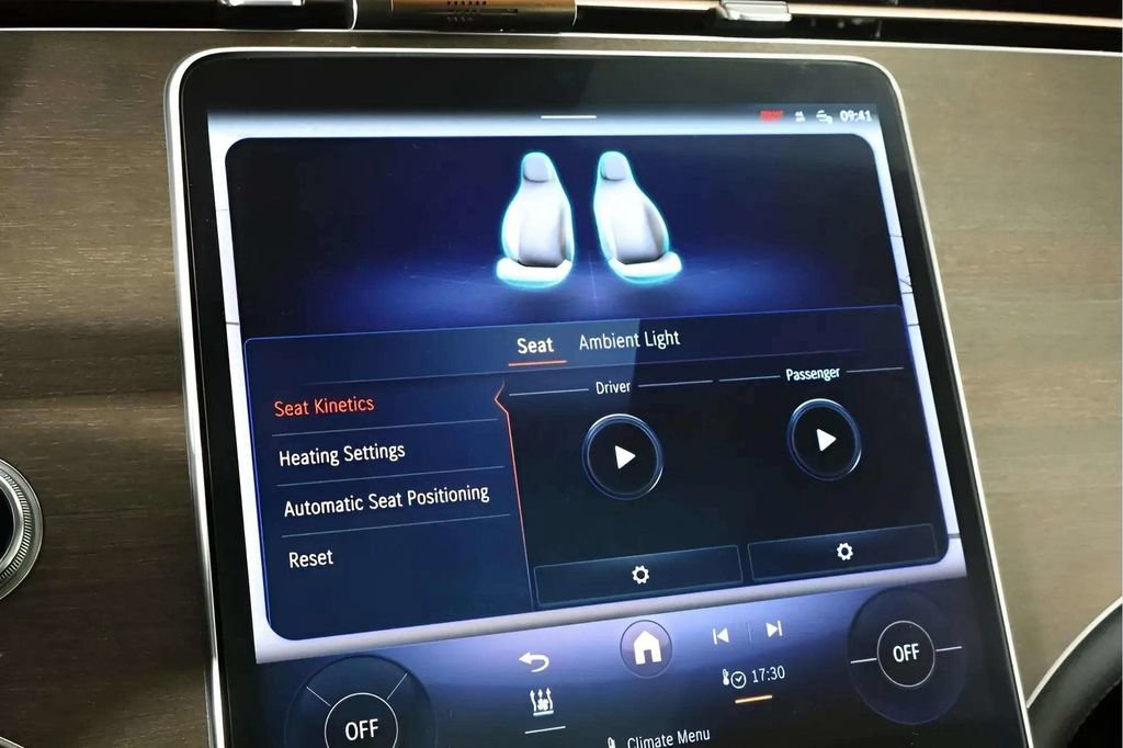 Used 2022 Mercedes-Benz EQS 450+ Sedan image 27