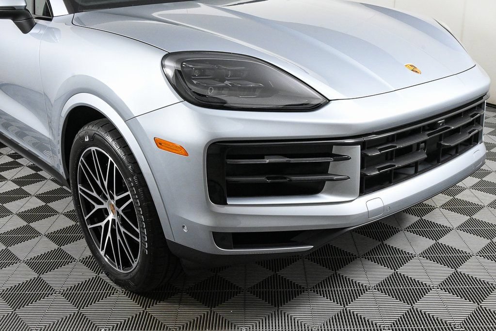 Used 2026 Porsche Cayenne Coupe AWD/4WD image 38