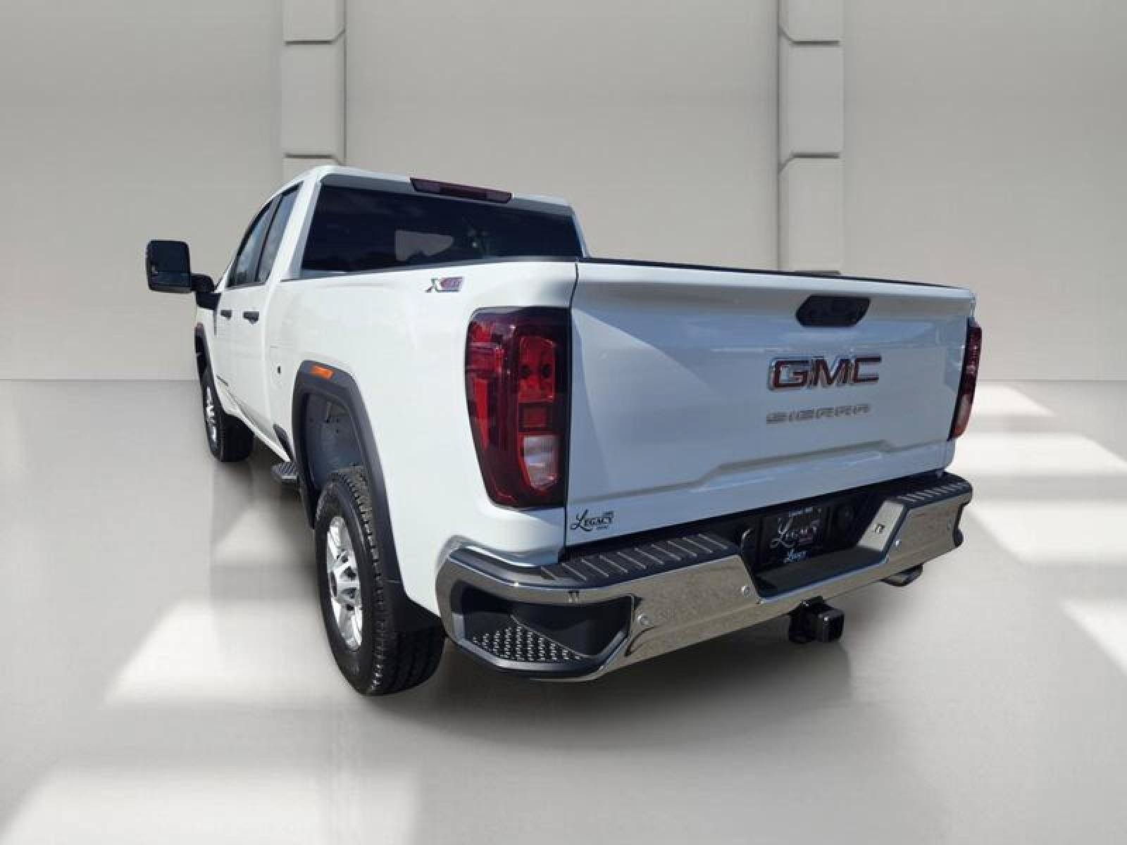New 2026 GMC Sierra 2500 Pro w/ 1SA Pro Safety Plus Package AWD/4WD image 5