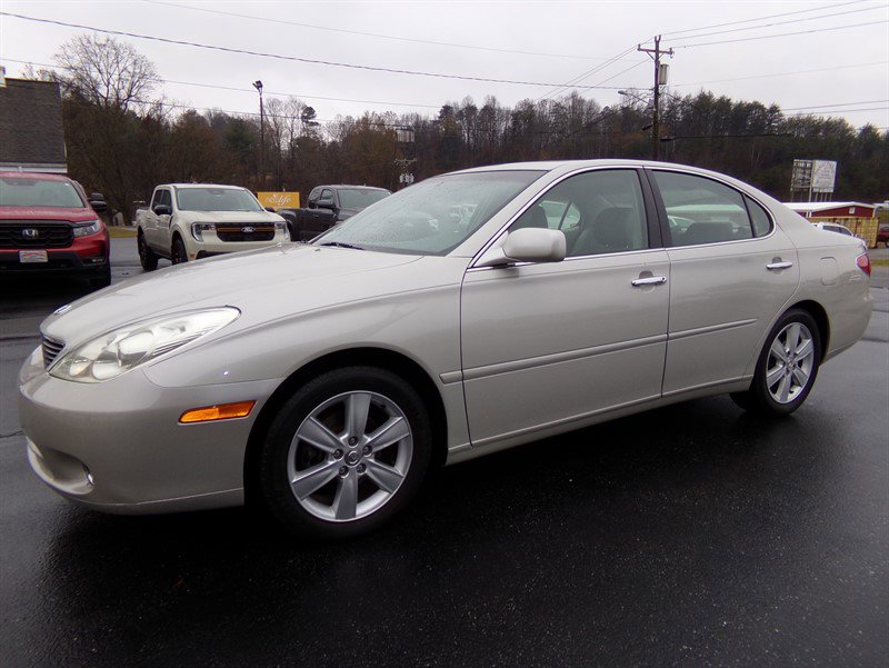 Used 2005 Lexus ES 330 Sedan image 1