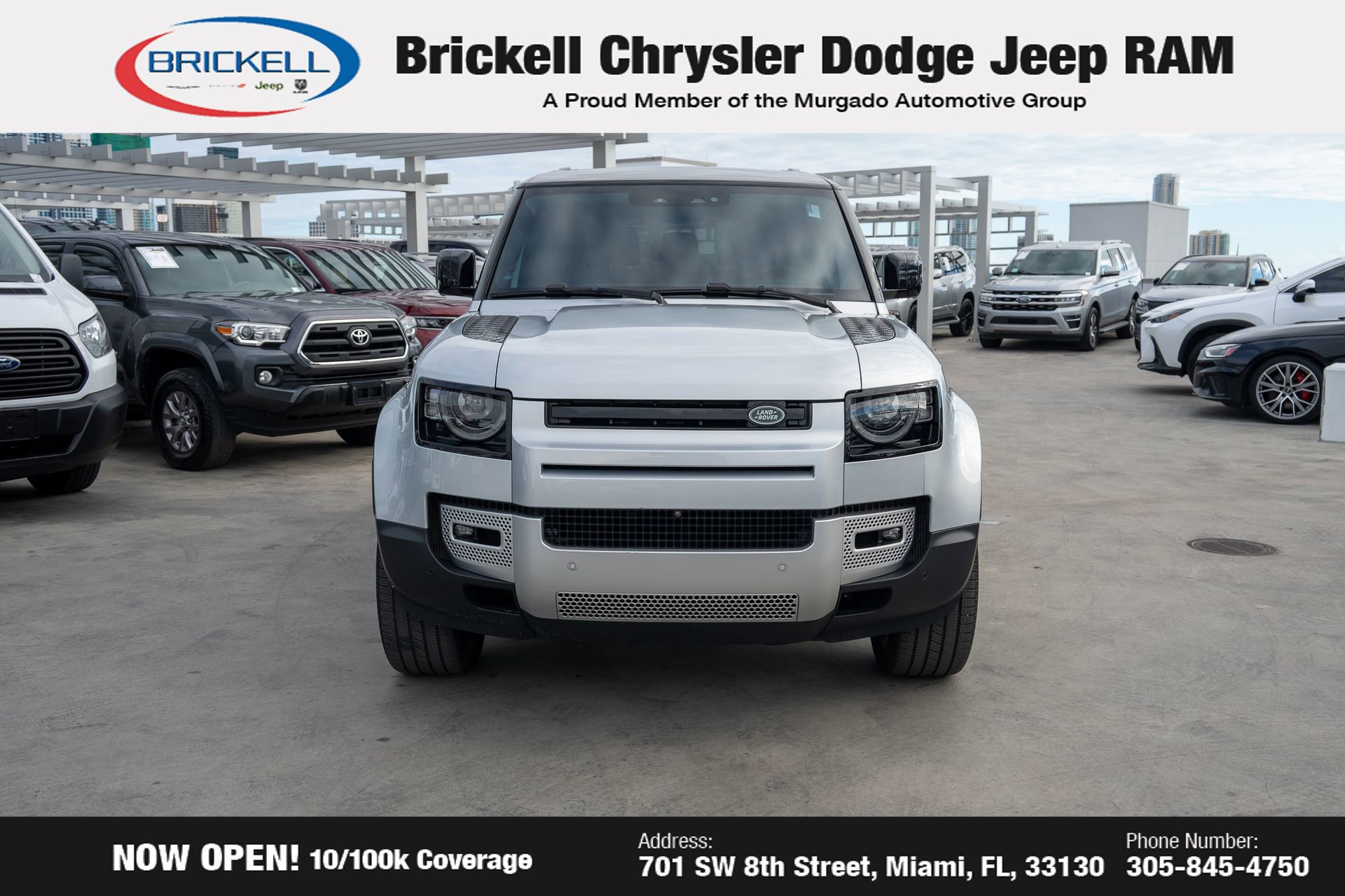 Used 2023 Land Rover Defender 130 SE image 2